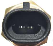 Cargar imagen en el visor de la galería, Sensor Temperatura Carga Aire Walker Products 211-1012 - Mi Refacción