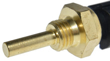 Cargar imagen en el visor de la galería, Sensor Temperatura Carga Aire Walker Products 211-1028 - Mi Refacción