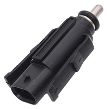 Cargar imagen en el visor de la galería, Sensor Temperatura Refrigerante Walker Products 211-2104