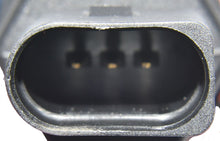 Cargar imagen en el visor de la galería, Sensor Velocidad Walker Products 240-1082 - Mi Refacción