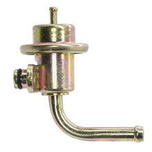 Cargar imagen en el visor de la galería, Regulador Presión Gasolina Walker Products 255-1073