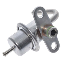 Cargar imagen en el visor de la galería, Regulador Presión Gasolina Walker Products 255-1078