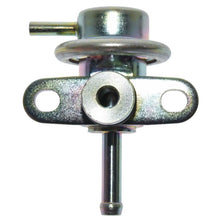 Cargar imagen en el visor de la galería, Regulador Presión Gasolina Walker Products 255-1082