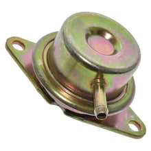Cargar imagen en el visor de la galería, Regulador Presión Gasolina Walker Products 255-1099