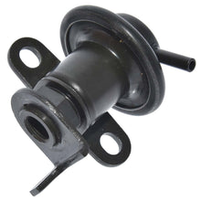 Cargar imagen en el visor de la galería, Regulador Presión Gasolina Walker Products 255-1127 - Mi Refacción