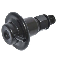 Cargar imagen en el visor de la galería, Regulador Presión Gasolina Walker Products 255-1128