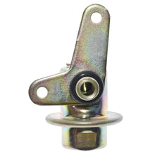 Cargar imagen en el visor de la galería, Regulador Presión Gasolina Walker Products 255-1188