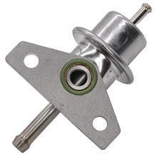 Cargar imagen en el visor de la galería, Regulador Presión Gasolina Walker Products 255-1199