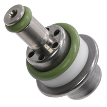 Cargar imagen en el visor de la galería, Regulador Presión Gasolina Walker Products 255-1203