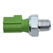 Cargar imagen en el visor de la galería, Bulbo Presión Aceite Walker Products 256-1081 - Mi Refacción