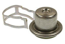 Cargar imagen en el visor de la galería, Regulador Presión Gasolina Standard Fpd83 - Mi Refacción