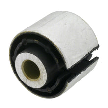 Cargar imagen en el visor de la galería, Buje Horquilla Moog K200086 - Mi Refacción