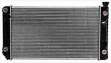 Cargar imagen en el visor de la galería, Radiador Premier Cooling Pr0705 - Mi Refacción