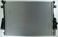 Cargar imagen en el visor de la galería, Radiador Premier Cooling Pr13022 - Mi Refacción