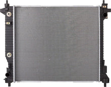 Cargar imagen en el visor de la galería, Radiador Premier Cooling Pr13241 - Mi Refacción