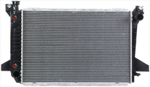 Cargar imagen en el visor de la galería, Radiador Premier Cooling Pr1453 - Mi Refacción