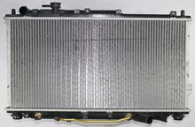 Cargar imagen en el visor de la galería, Radiador Premier Cooling Pr2441 - Mi Refacción