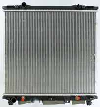 Cargar imagen en el visor de la galería, Radiador Premier Cooling Pr2585 - Mi Refacción