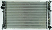 Cargar imagen en el visor de la galería, Radiador Premier Cooling Pr2856 - Mi Refacción
