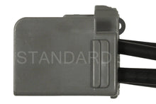 Cargar imagen en el visor de la galería, Conector Standard S2042 - Mi Refacción