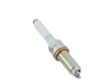 Cargar imagen en el visor de la galería, Bujía Ngk Silzkfr8E7S - Mi Refacción