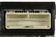Cargar imagen en el visor de la galería, Actuador Cerradura Cajuela Standard Y10100 - Mi Refacción