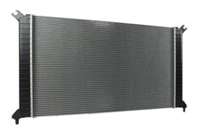 Cargar imagen en el visor de la galería, Radiador Deyac 13301Usa26Mmta - Mi Refacción