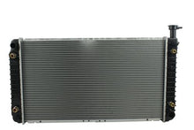 Cargar imagen en el visor de la galería, Radiador Deyac 1489Usa32Mm - Mi Refacción