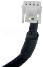 Cargar imagen en el visor de la galería, Cámara Reversa Dorman 590-695 - Mi Refacción