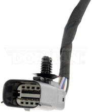 Cargar imagen en el visor de la galería, Ensamble Obturador De Radiador Dorman 601-565 - Mi Refacción