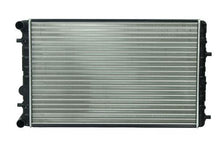 Cargar imagen en el visor de la galería, Radiador Deyac 735124Usa23Mm - Mi Refacción