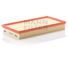 Cargar imagen en el visor de la galería, Filtro Aire Mann-Filter C 35 148