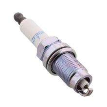 Cargar imagen en el visor de la galería, Bujía Ngk Iridio Izfr6P7 - Mi Refacción