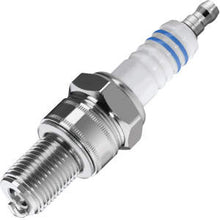 Cargar imagen en el visor de la galería, Bujía Denso P16R - Mi Refacción