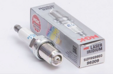 Cargar imagen en el visor de la galería, Bujía Ngk Iridio Sizfr6B8Eg - Mi Refacción